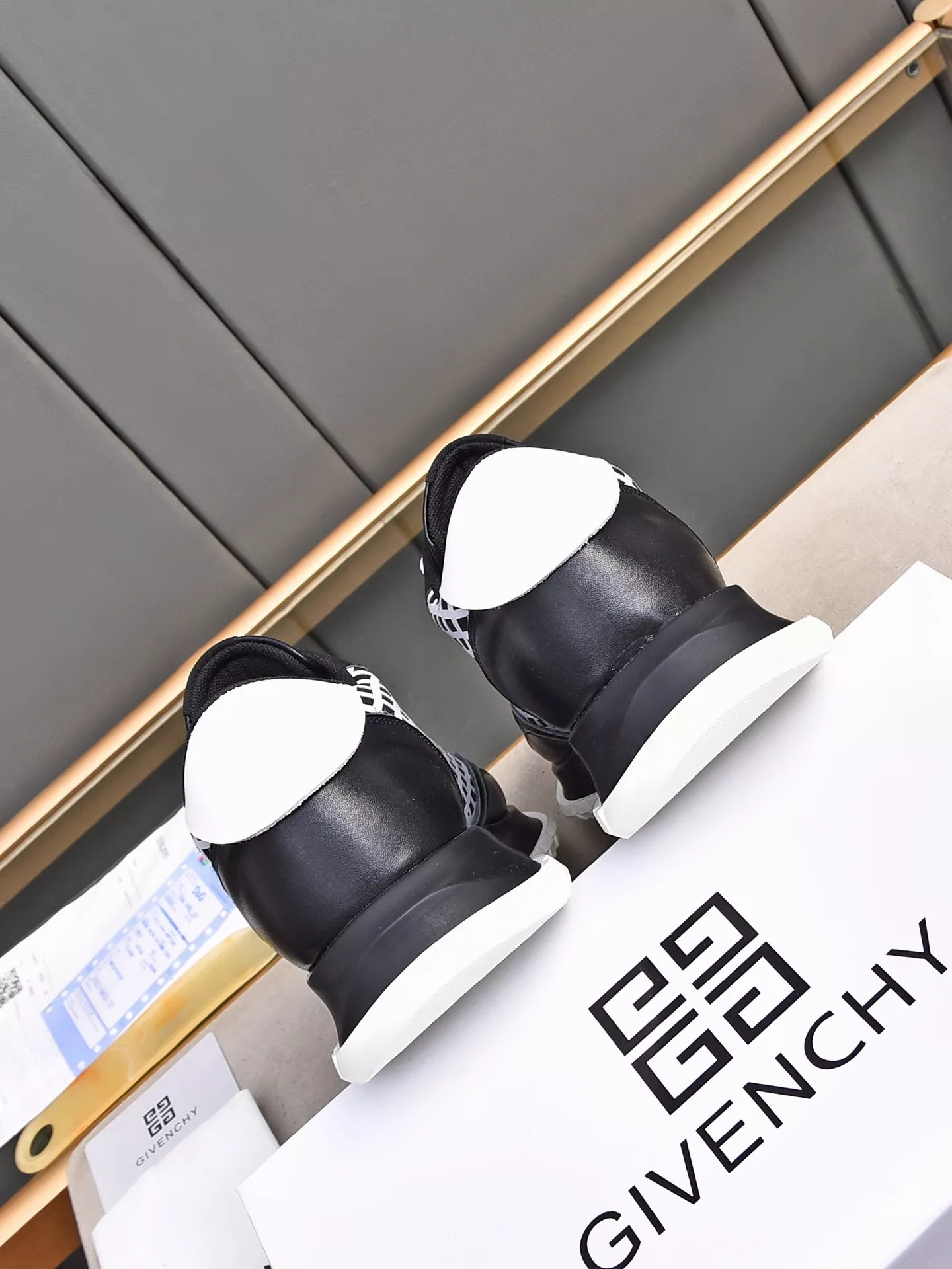 Givenchy Casual Shoes For Men WellDesigned 2568