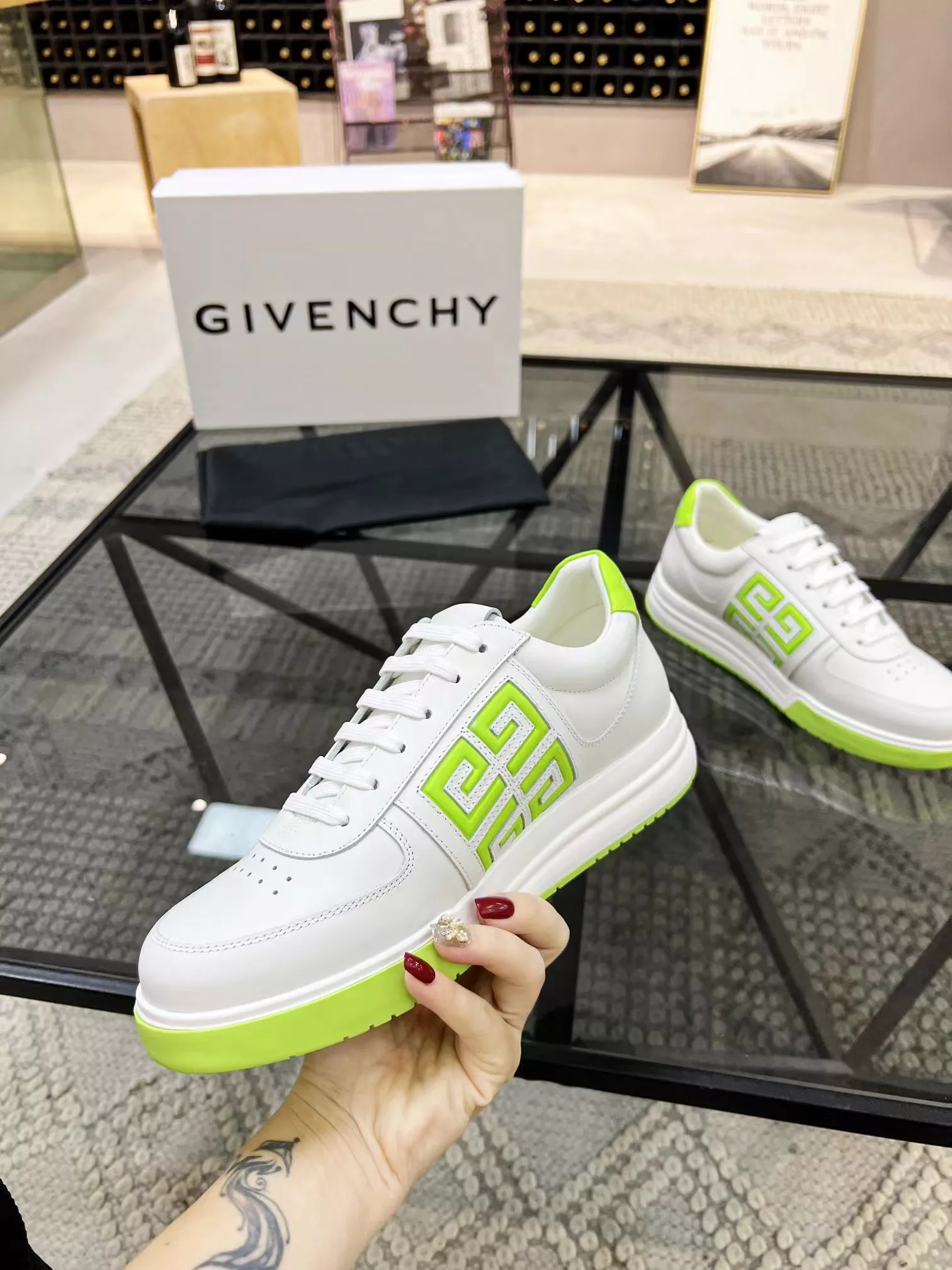Givenchy Casual Shoes For Men WellDesigned 8903