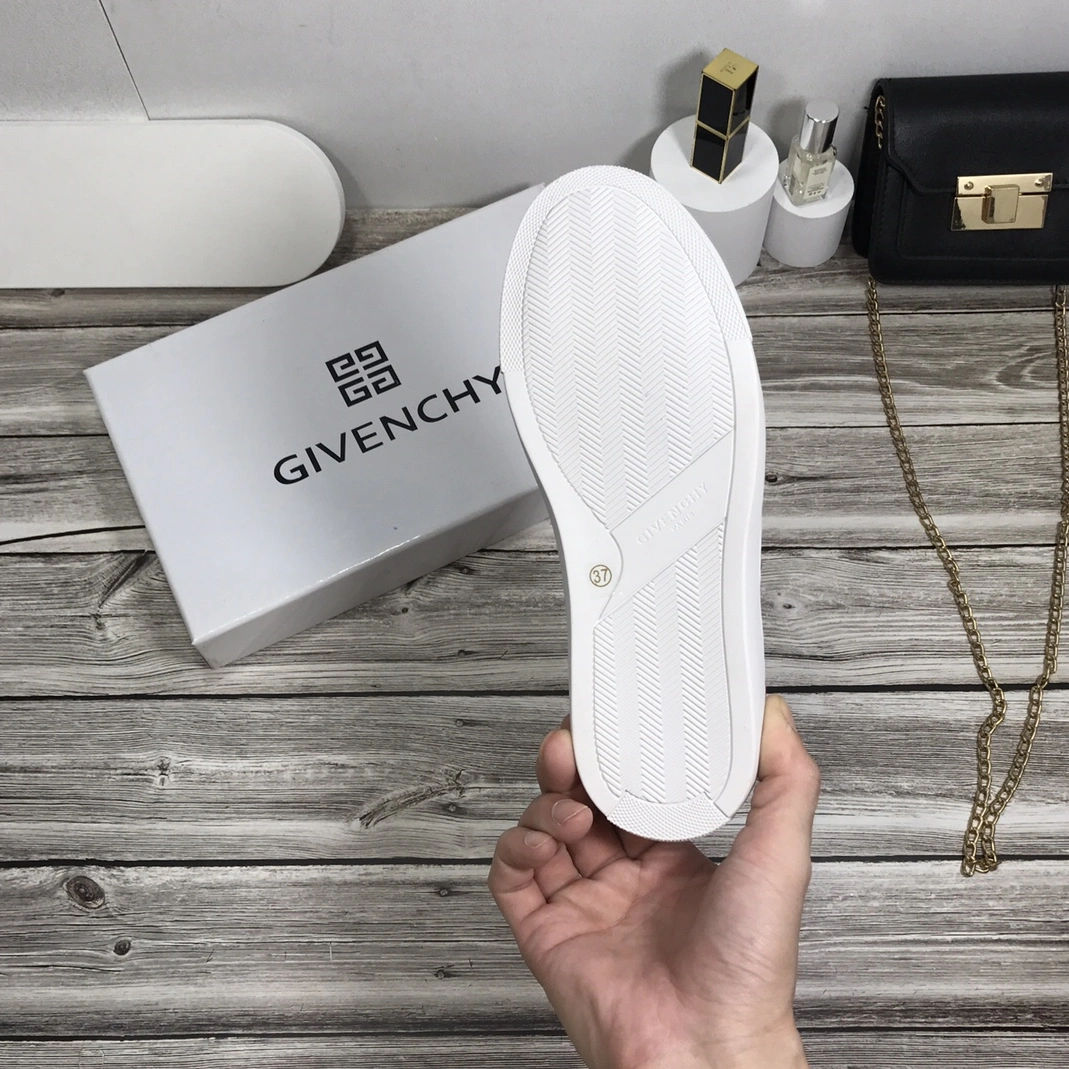 Givenchy Casual Shoes For Women Bold 6725