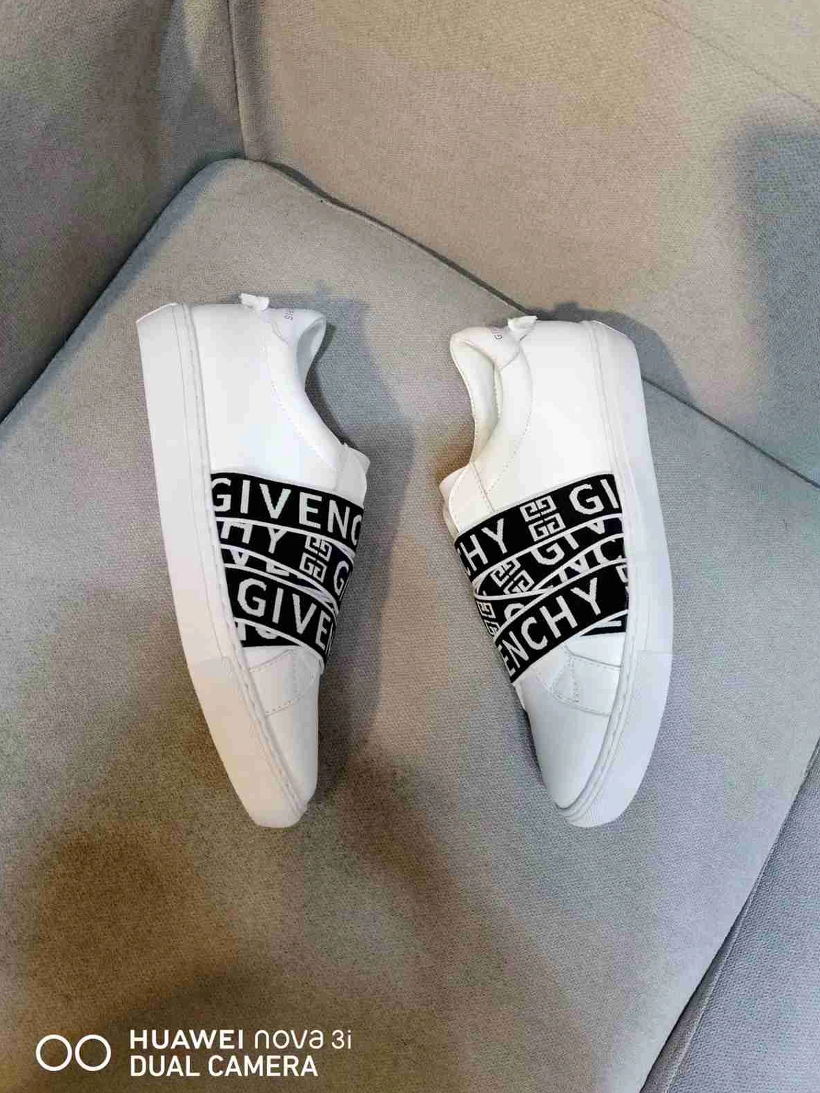 Givenchy Casual Shoes For Women Durable 9652