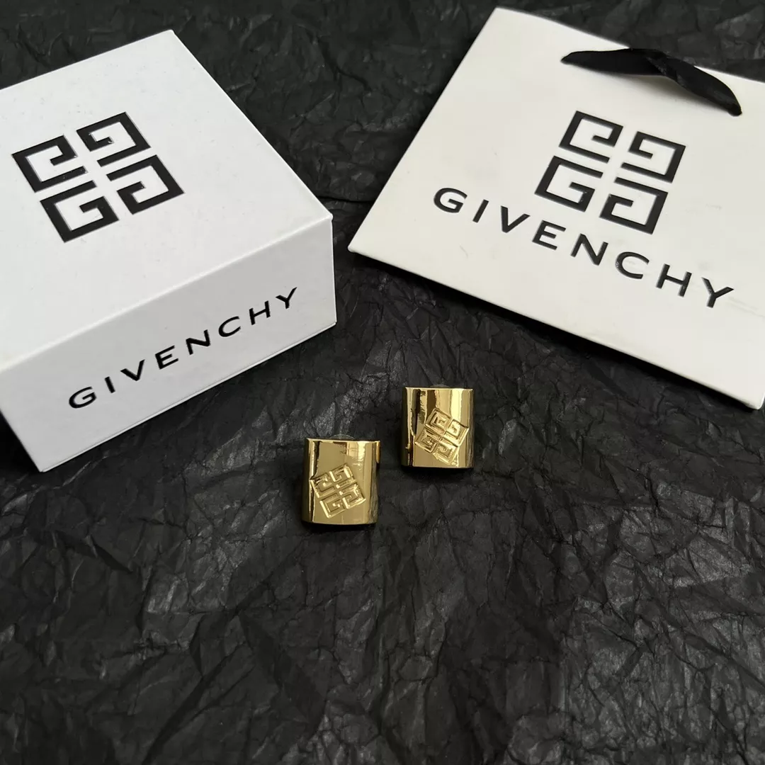 Givenchy Earrings For Women Sleek 7077