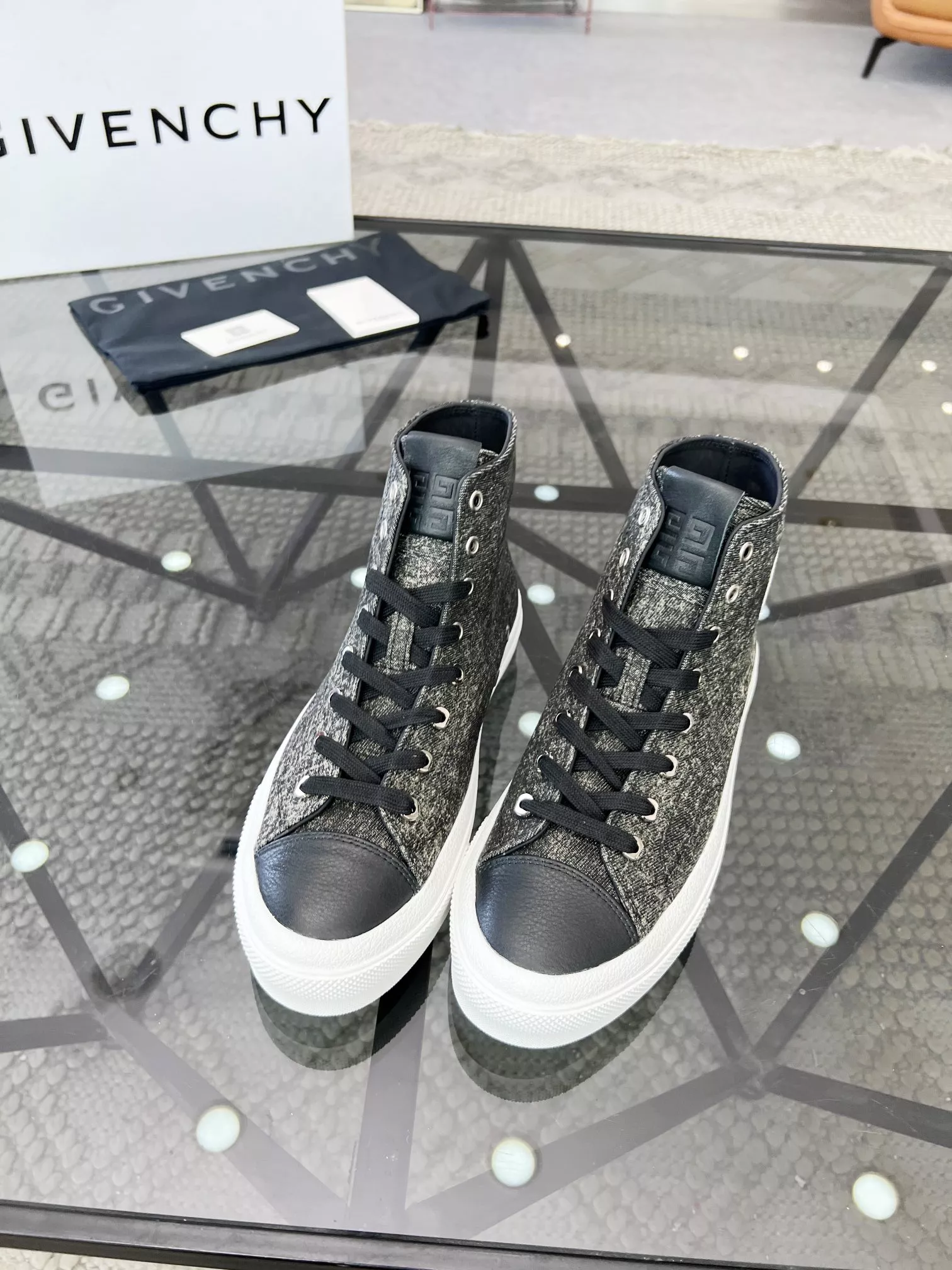 Givenchy High Tops Shoes For Women Lightweight 1281