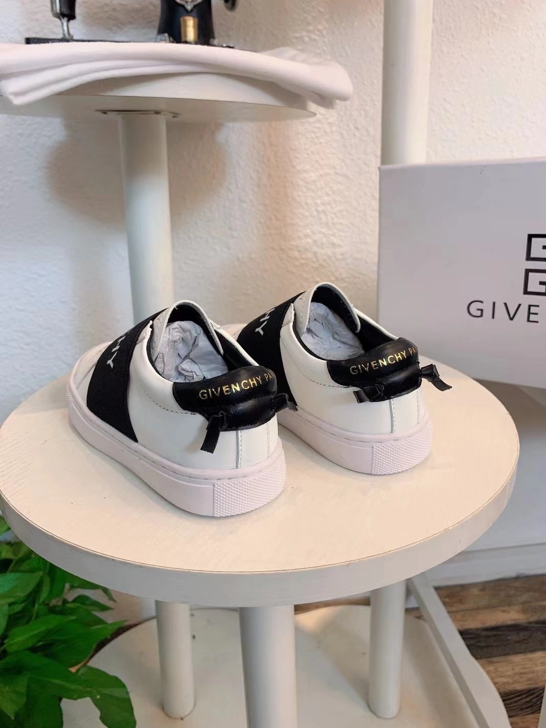Givenchy Kids Shoes For Kids Classic 8202