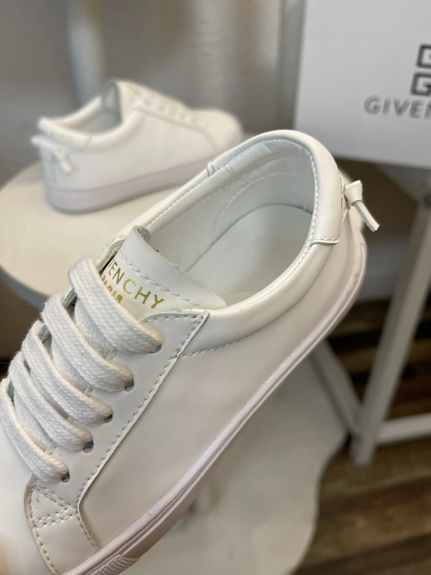 Givenchy Kids Shoes For Kids Compact 5932