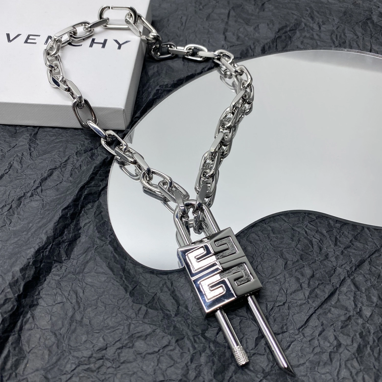 Givenchy Necklace Versatile 288
