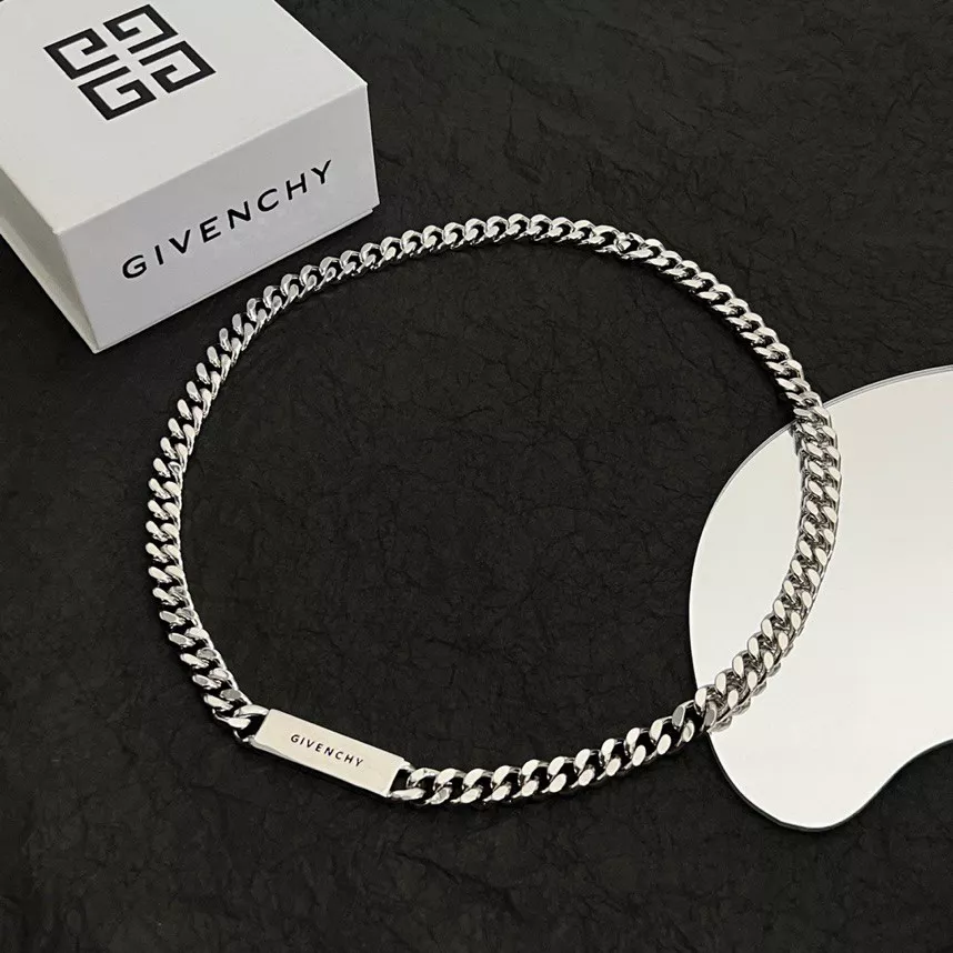 Givenchy Necklaces Modern 9353
