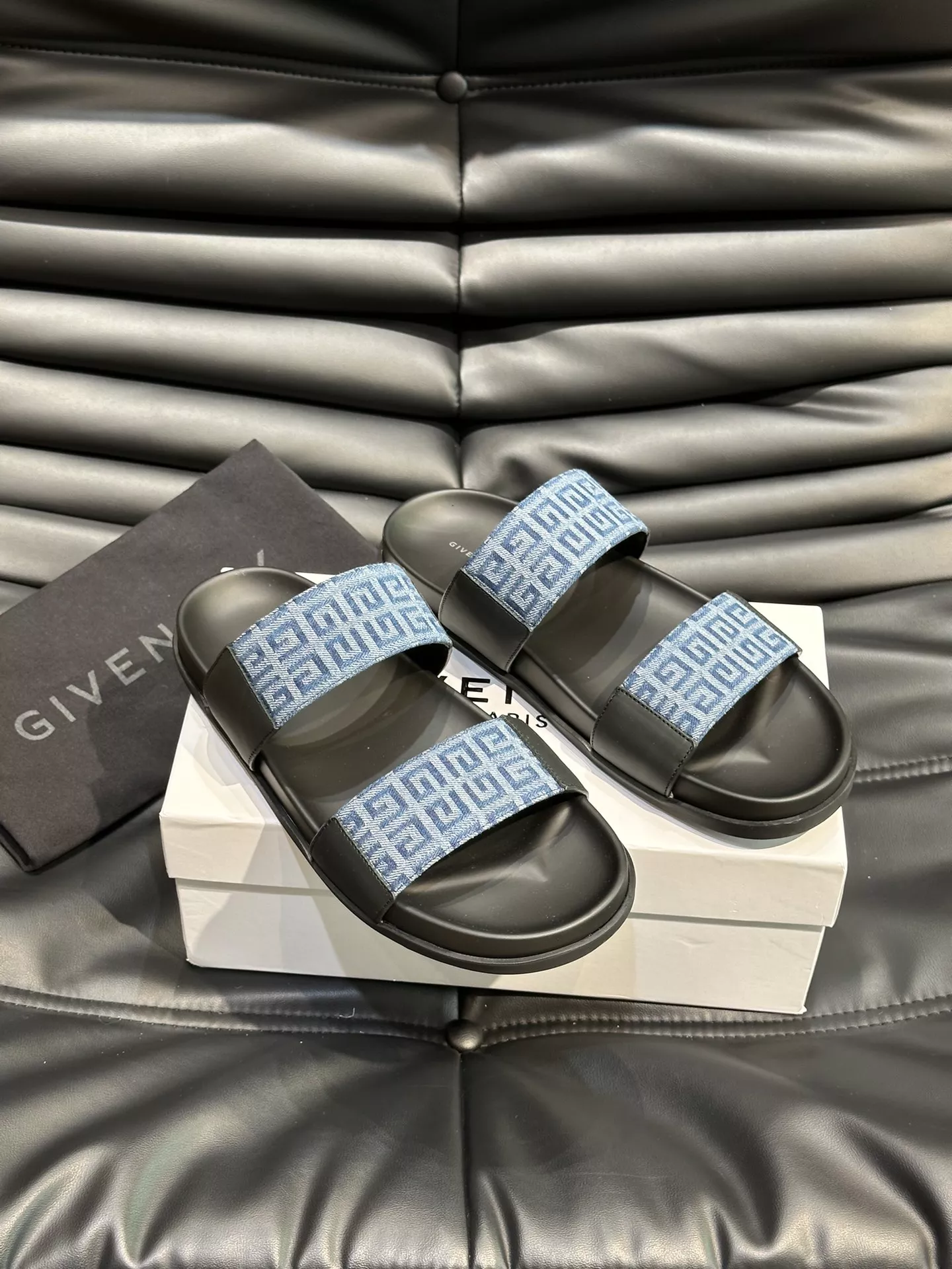 Givenchy Slippers For Men AllSeason 3276