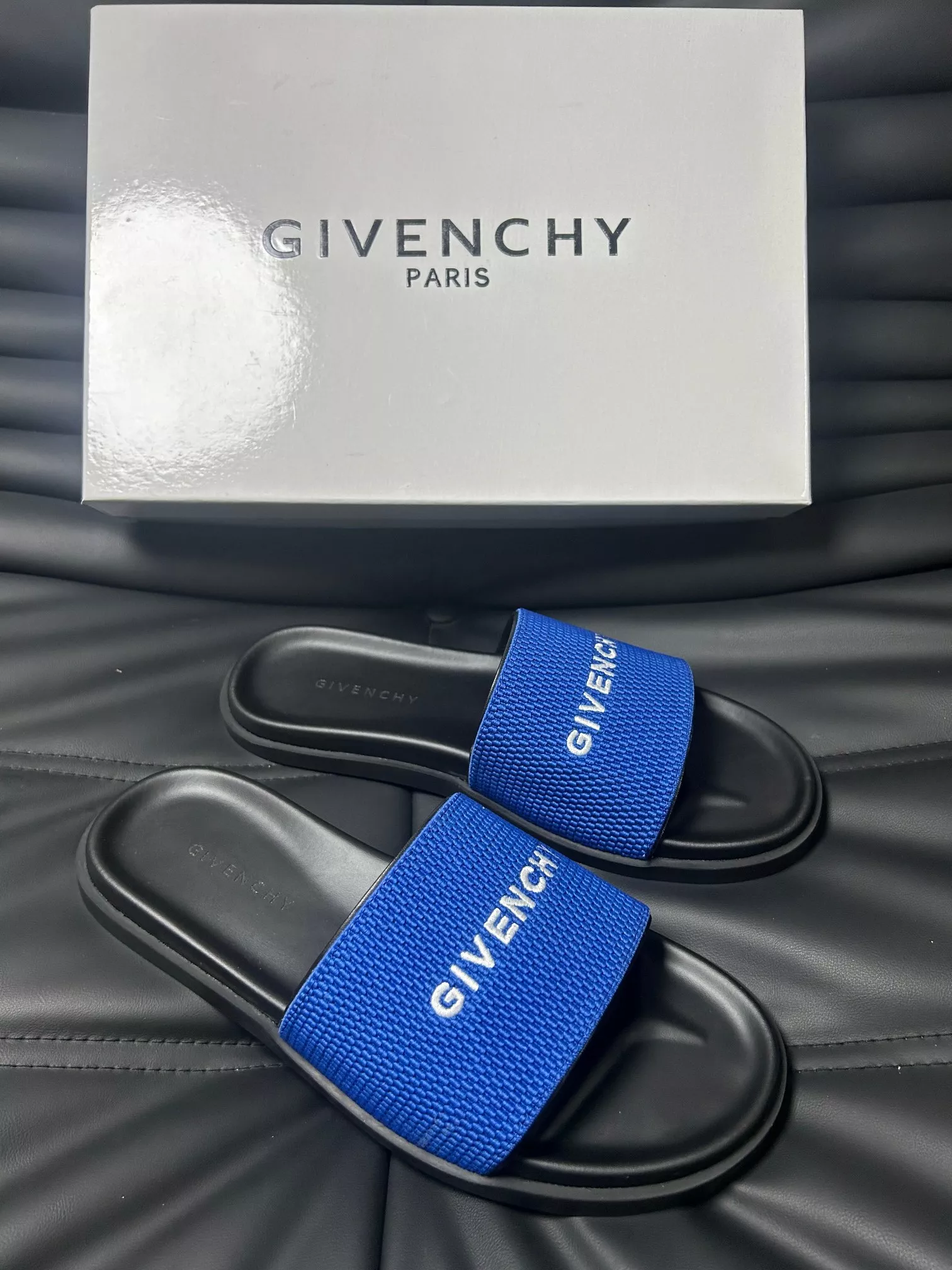 Givenchy Slippers For Men Compact 6521