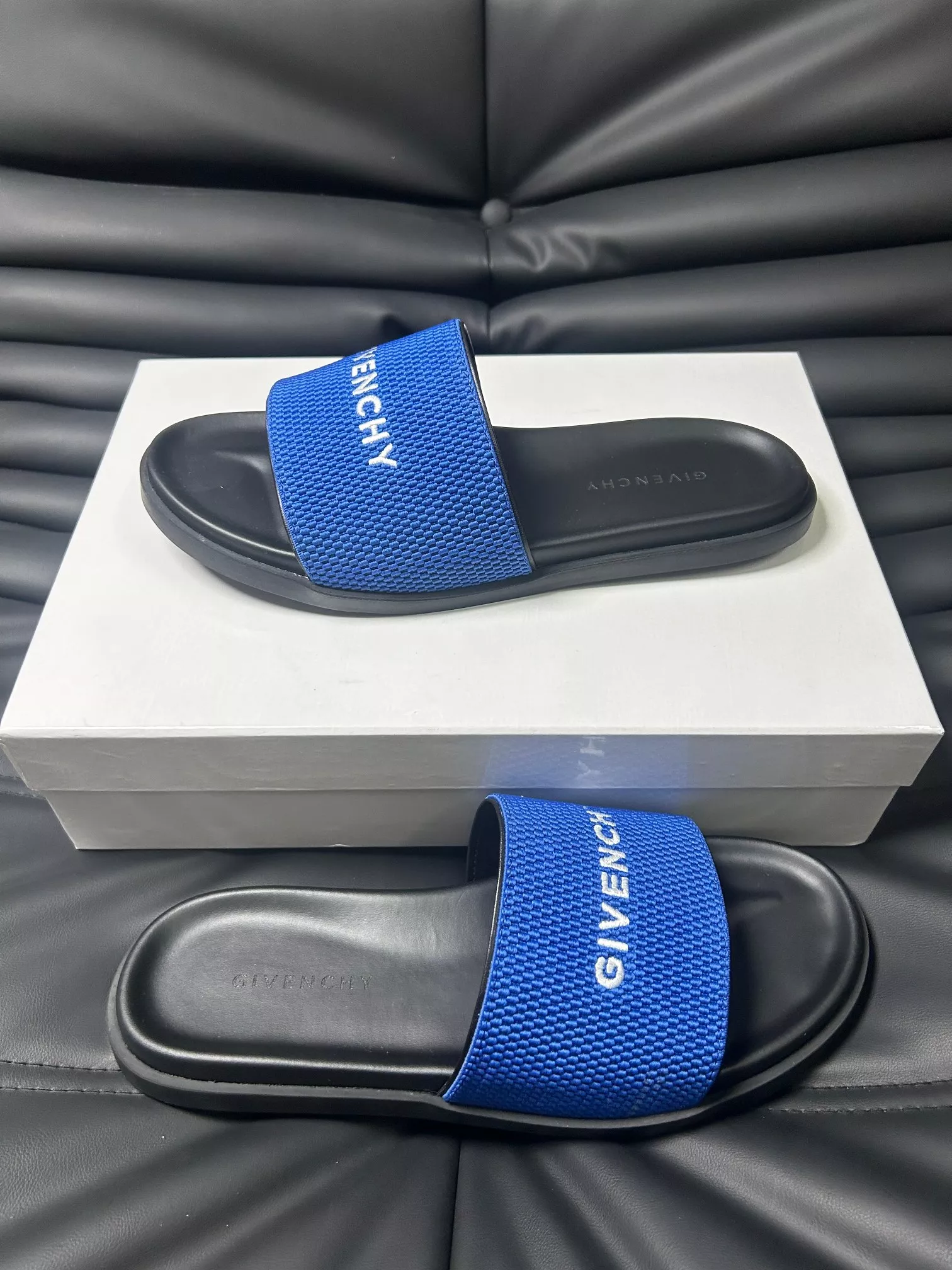 Givenchy Slippers For Men Compact 6521