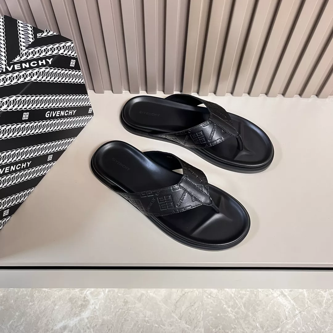 Givenchy Slippers For Men Cozy 7475