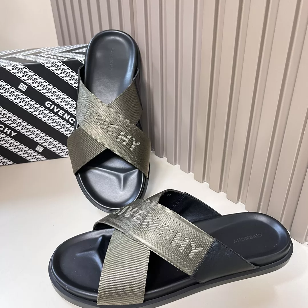 Givenchy Slippers For Men DailyWear 6084