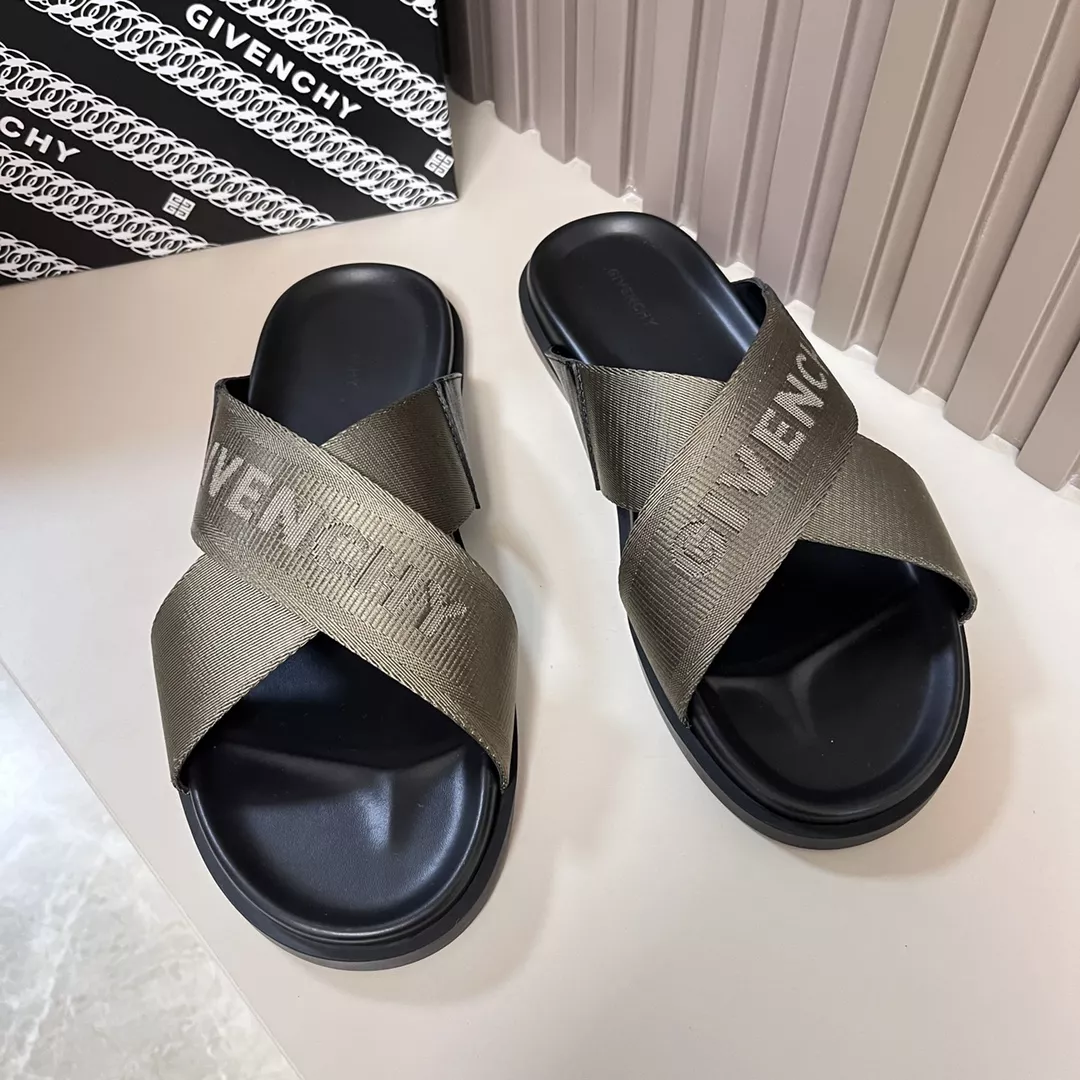 Givenchy Slippers For Men DailyWear 6084
