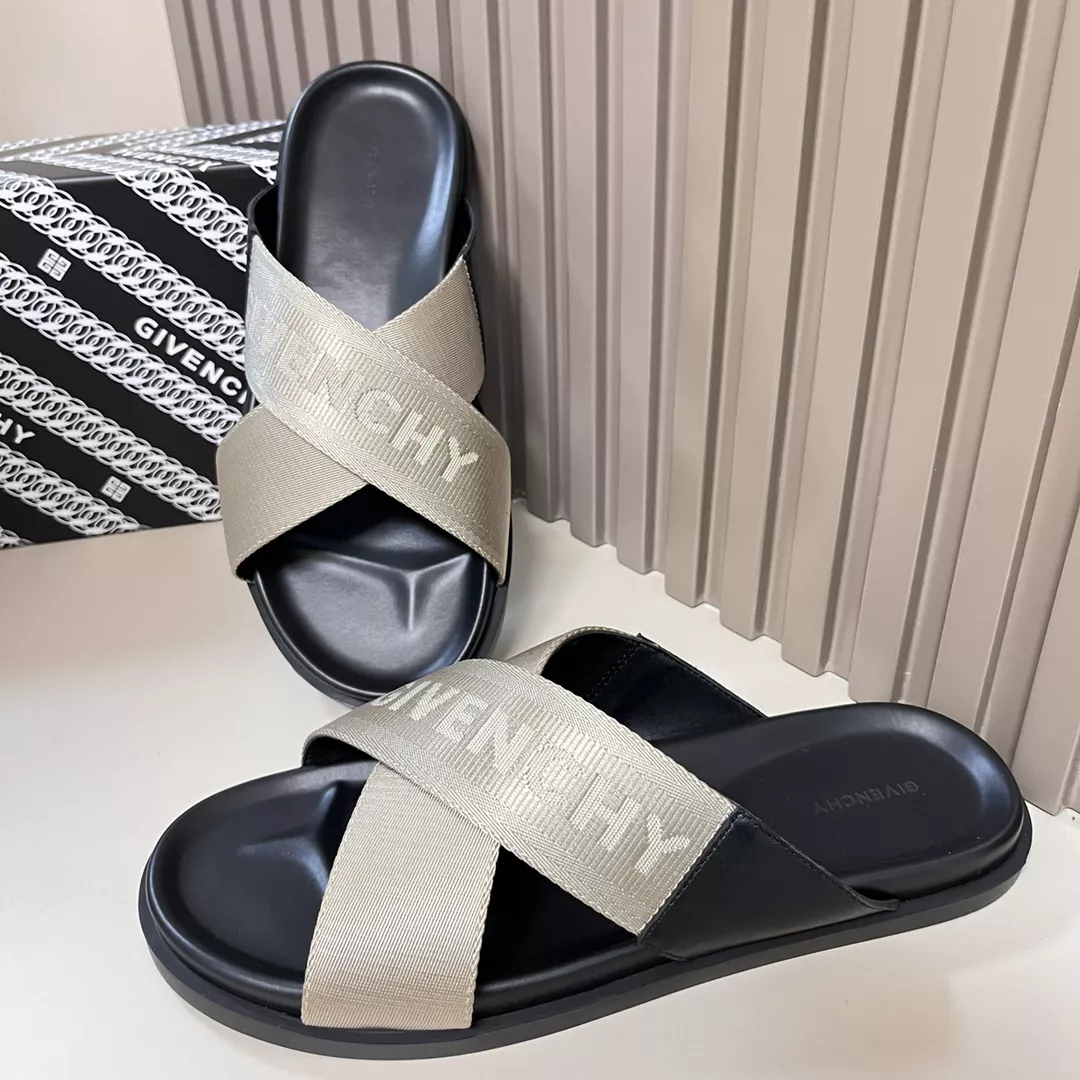 Givenchy Slippers For Men Efficient 3213