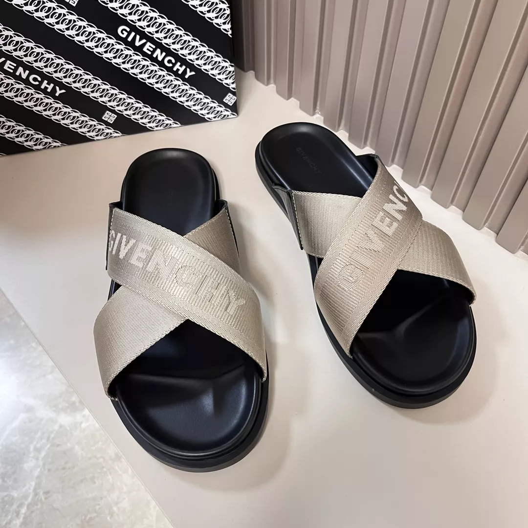 Givenchy Slippers For Men Efficient 3213