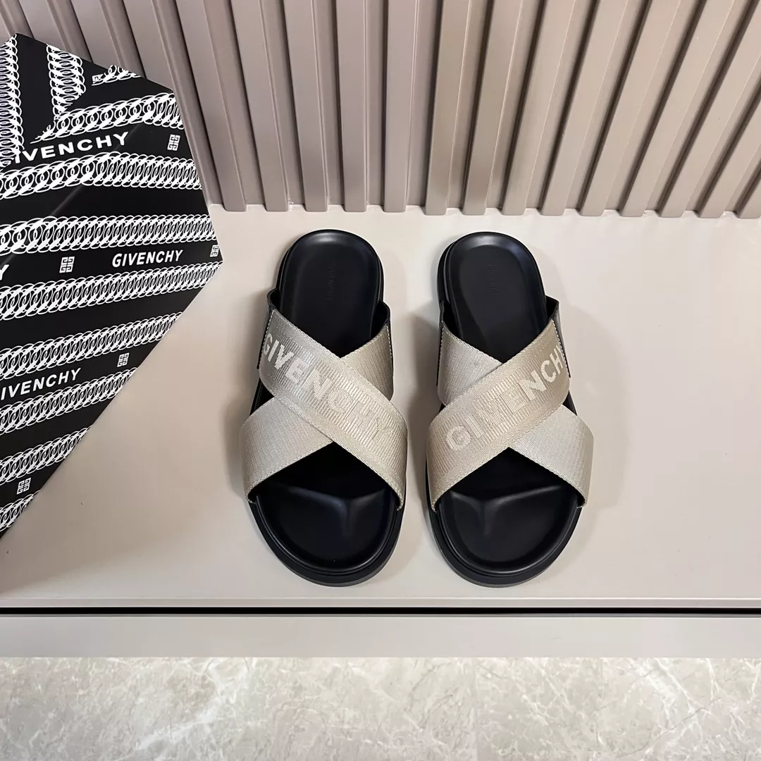 Givenchy Slippers For Men Efficient 3213
