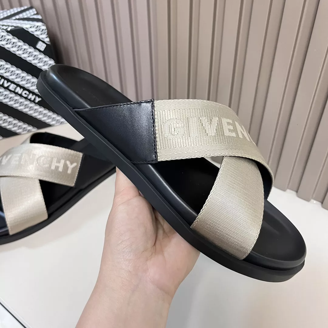 Givenchy Slippers For Men Efficient 3213