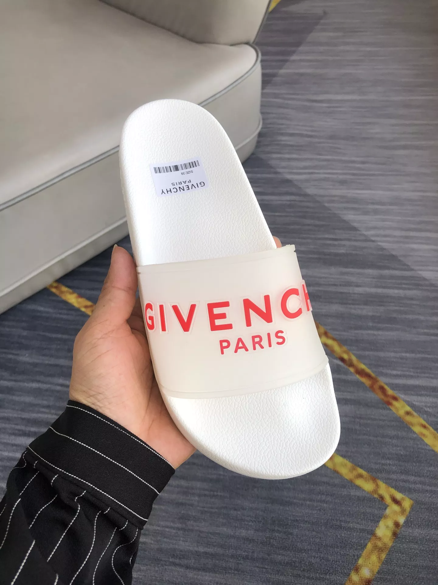 Givenchy Slippers For Men Fashionable 7050