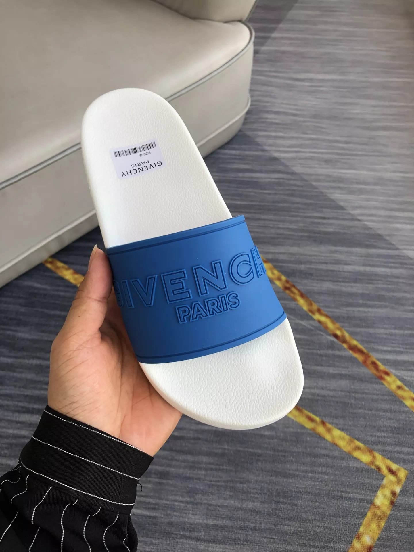 Givenchy Slippers For Men Flexible 7322