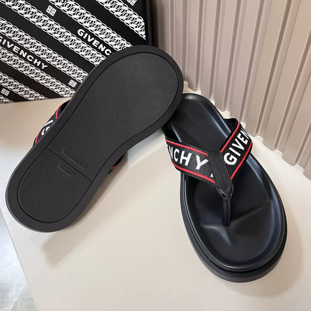 Givenchy Slippers For Men Minimalist 5657