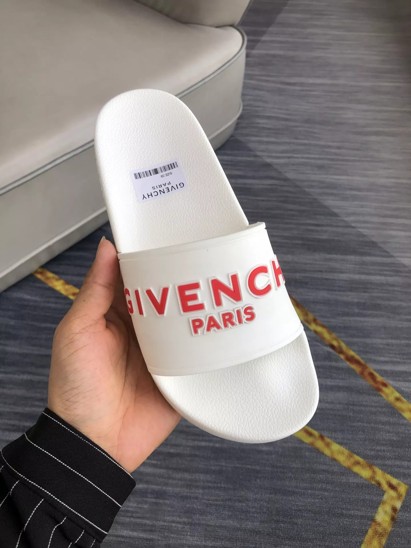 Givenchy Slippers For Men Modern 2457
