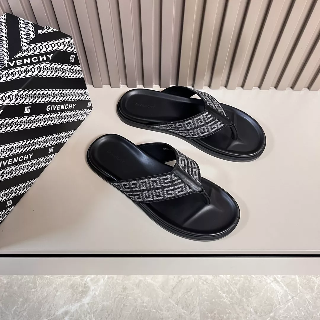 Givenchy Slippers For Men NewStyle 8817
