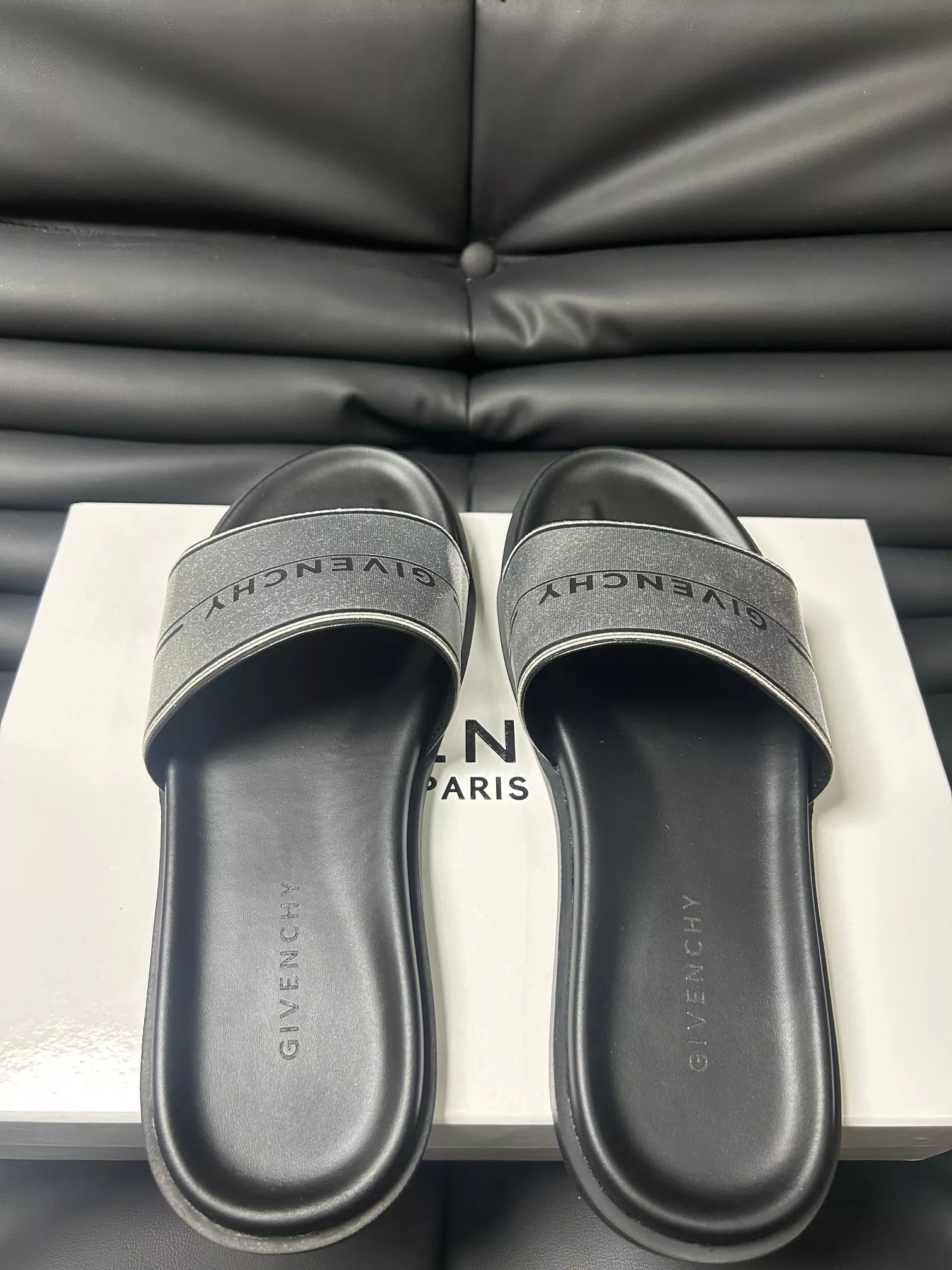 Givenchy Slippers For Men Soft 2176