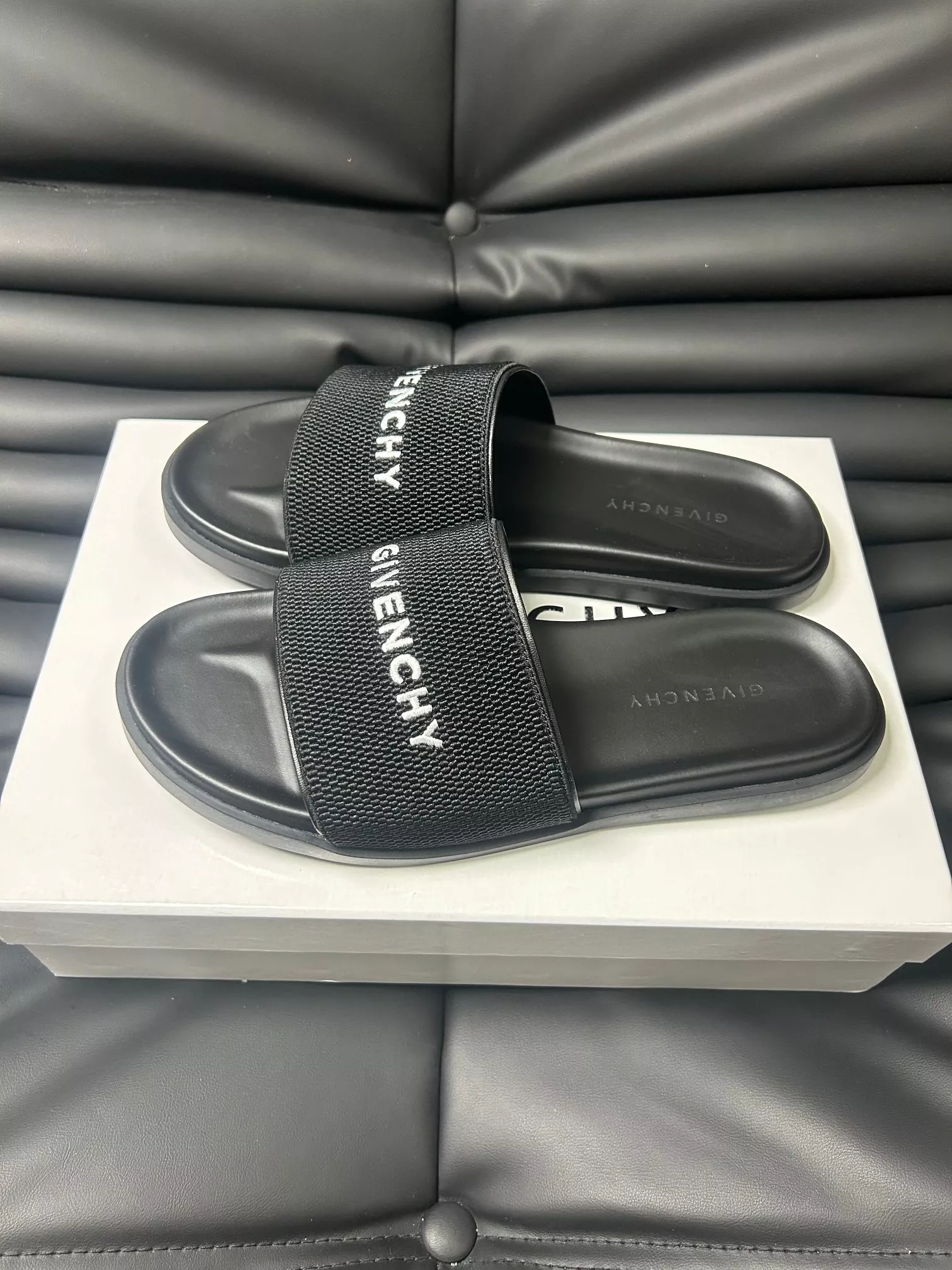 Givenchy Slippers For Men Soft 5831