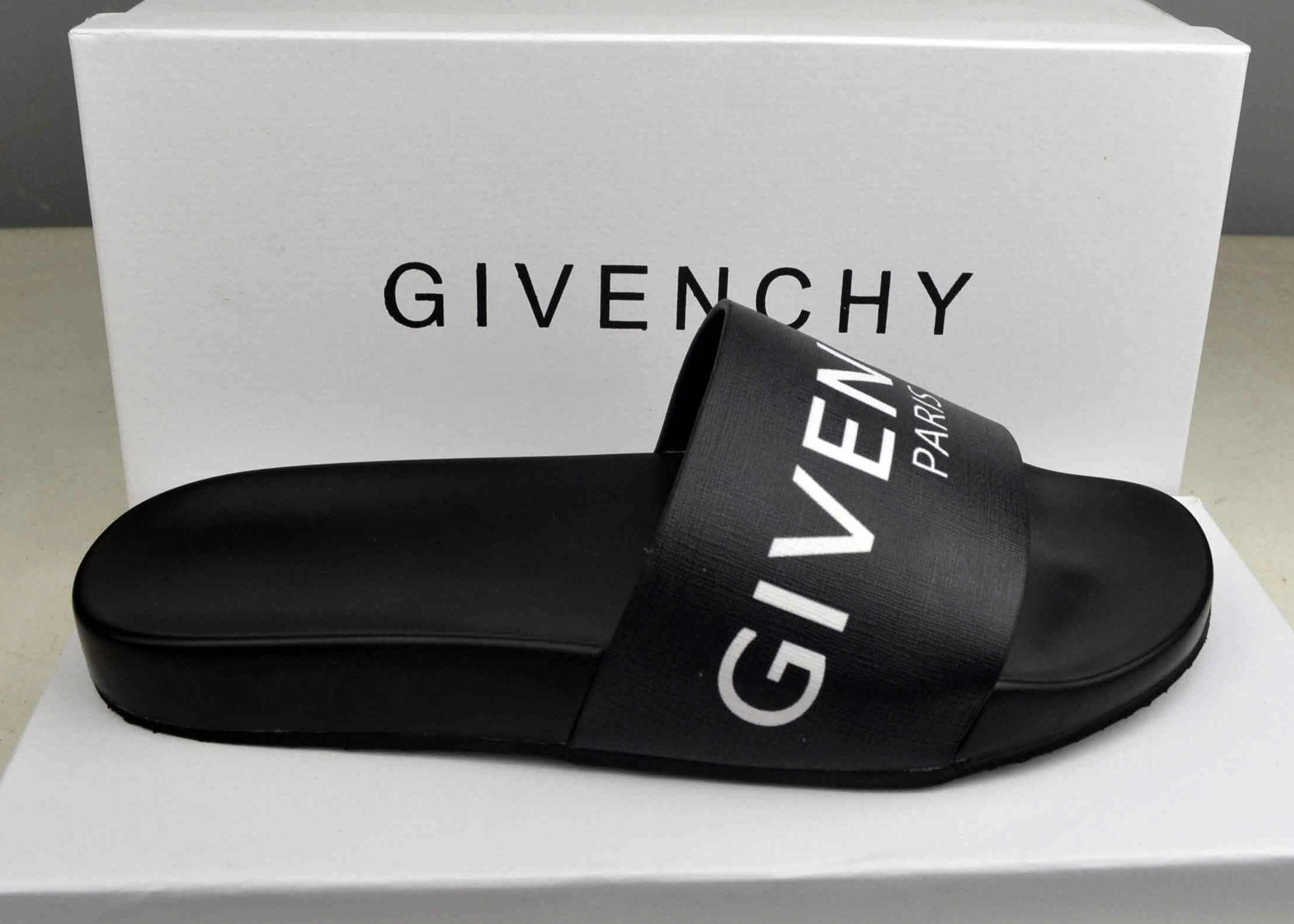Givenchy Slippers For Men Soft 9461