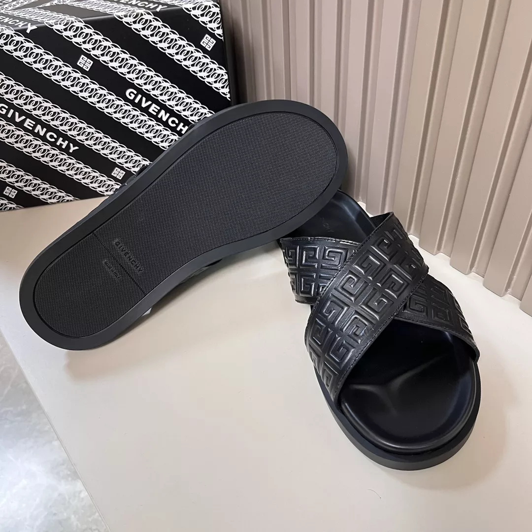 Givenchy Slippers For Men Trendsetting 263