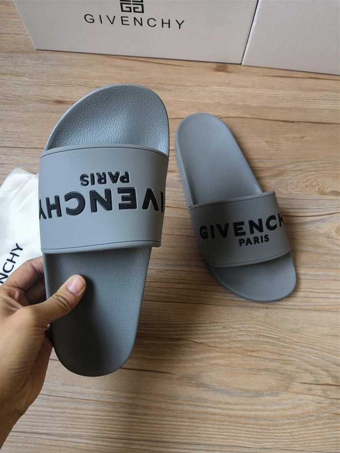 Givenchy Slippers For Men Vibrant 7534