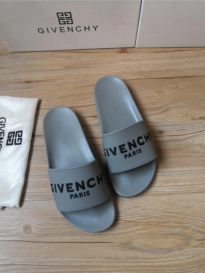 Givenchy Slippers For Men Vibrant 7534