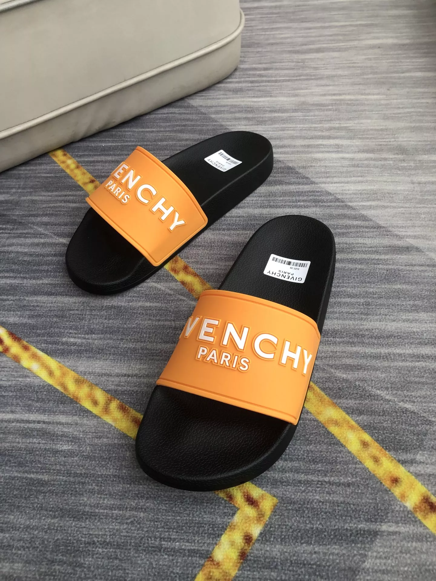 Givenchy Slippers For Women Breathable 6272