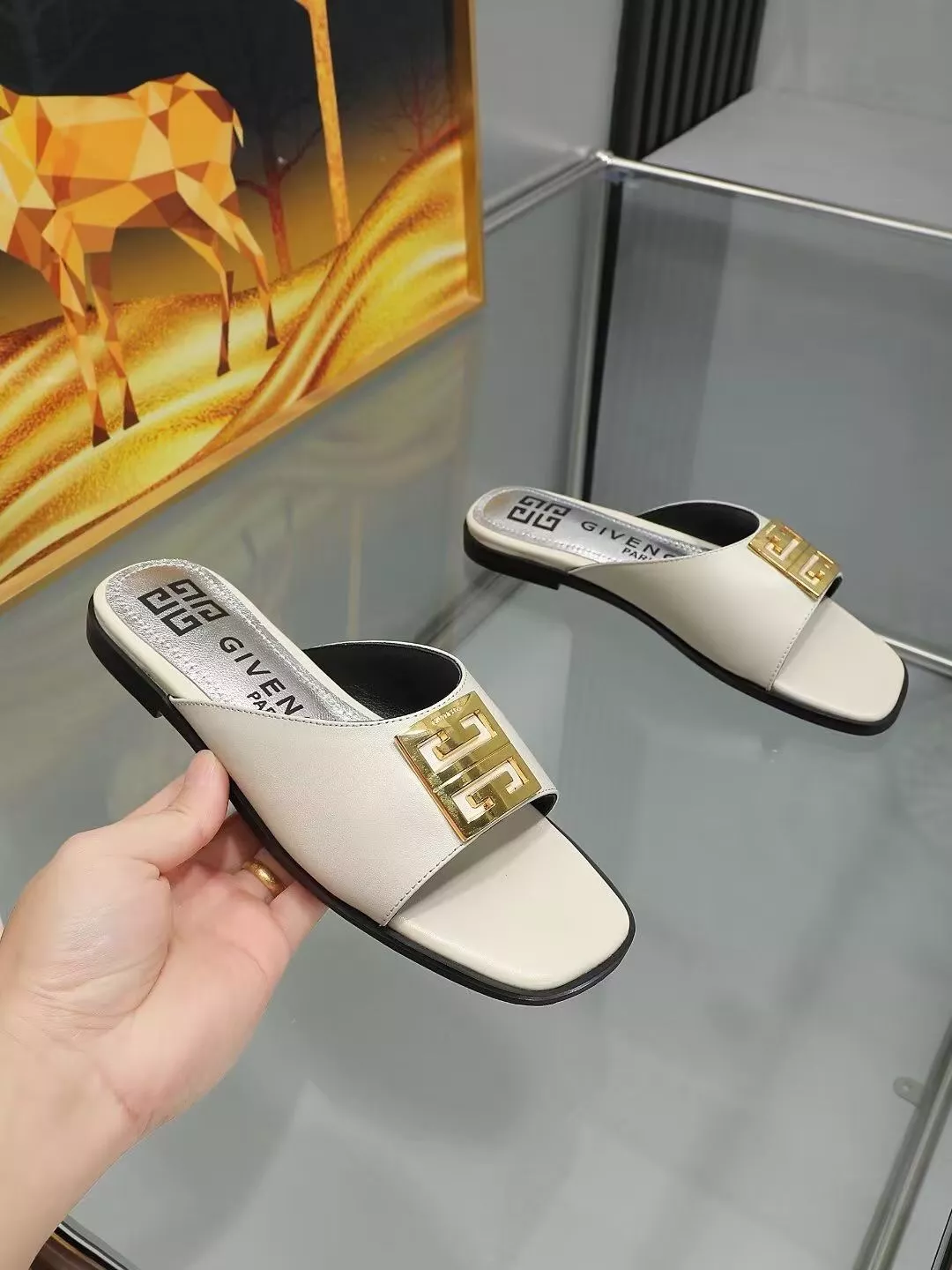 Givenchy Slippers For Women Cozy 9881