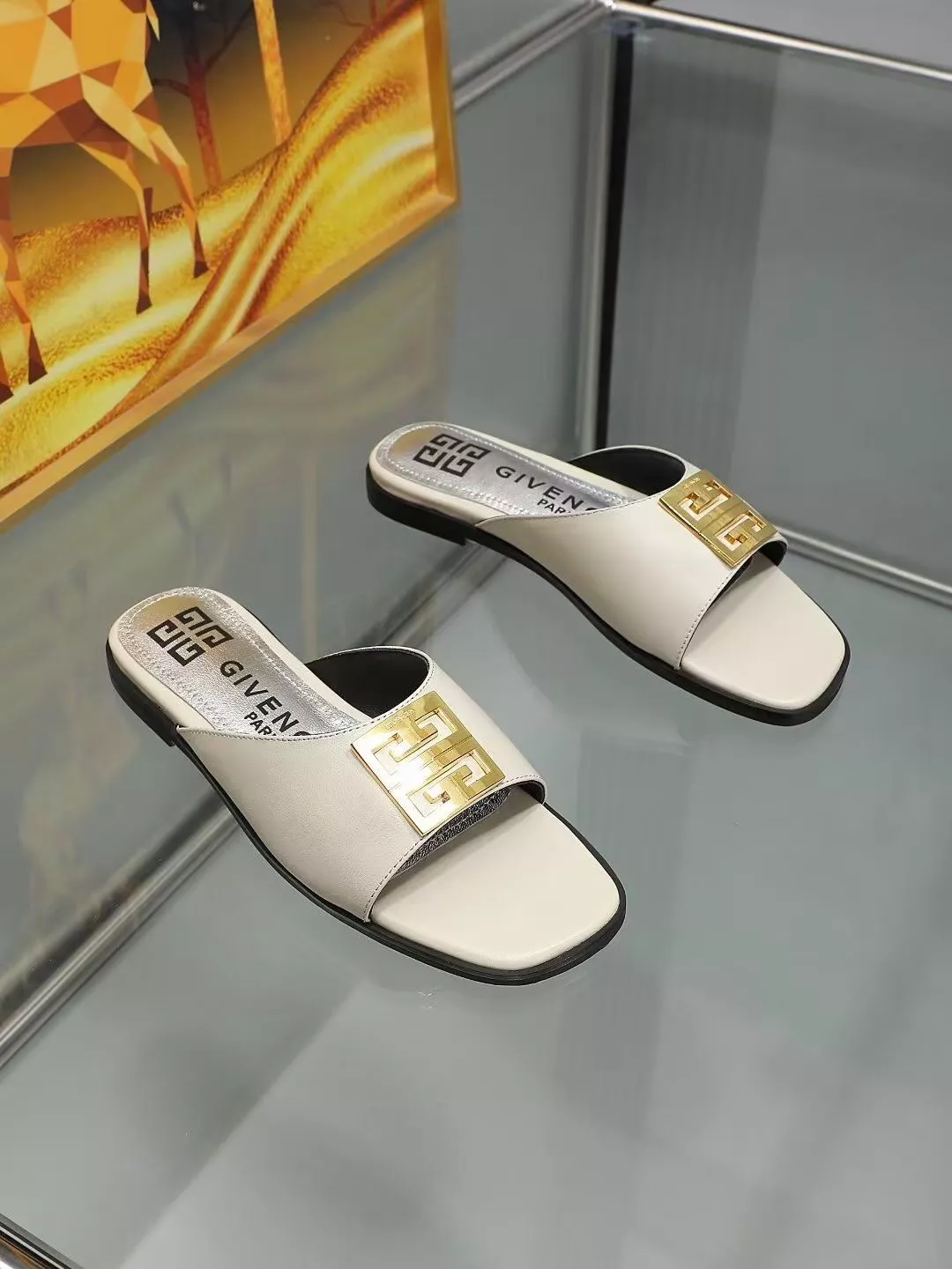 Givenchy Slippers For Women Cozy 9881