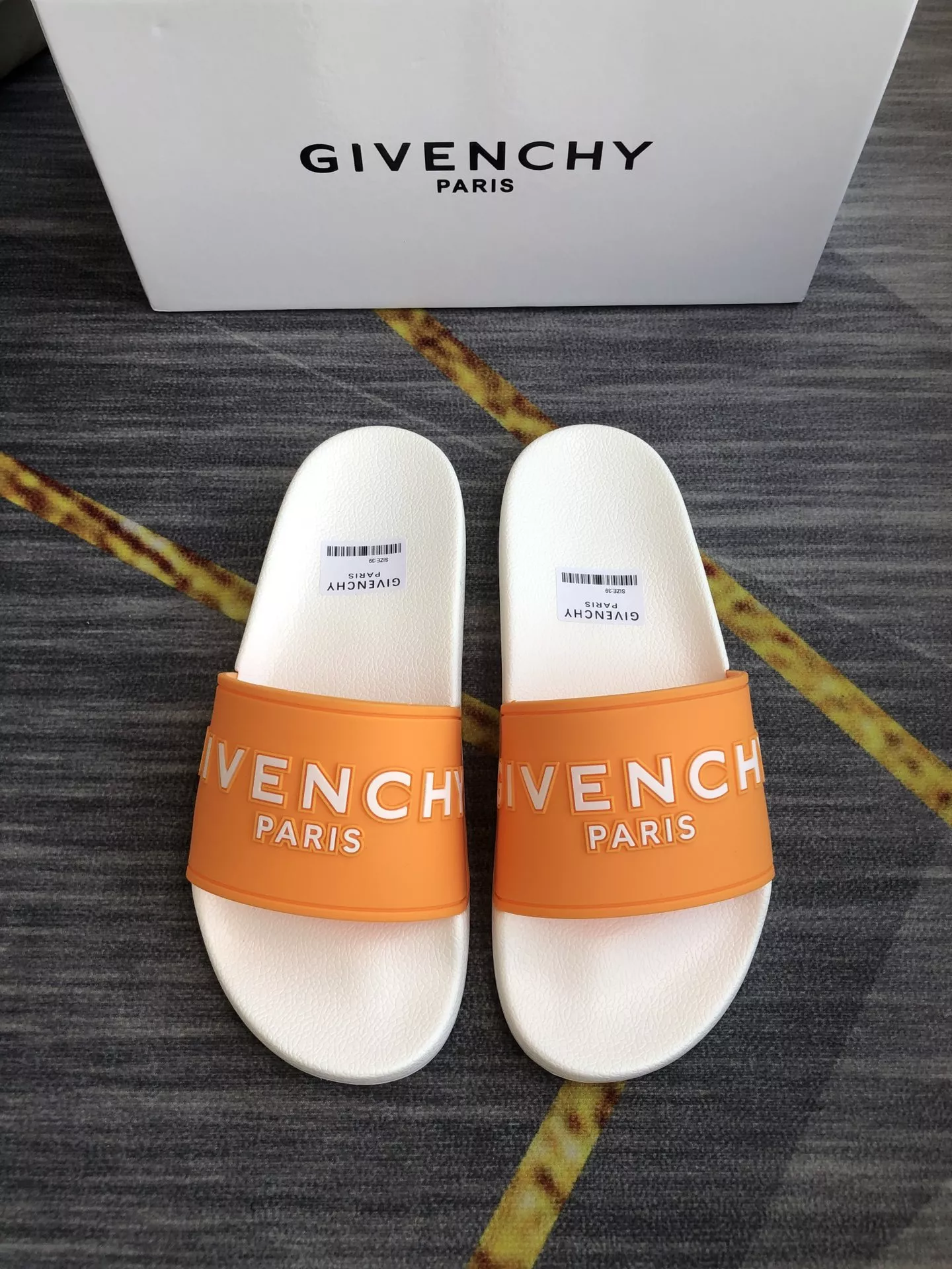 Givenchy Slippers For Women Durable 5502