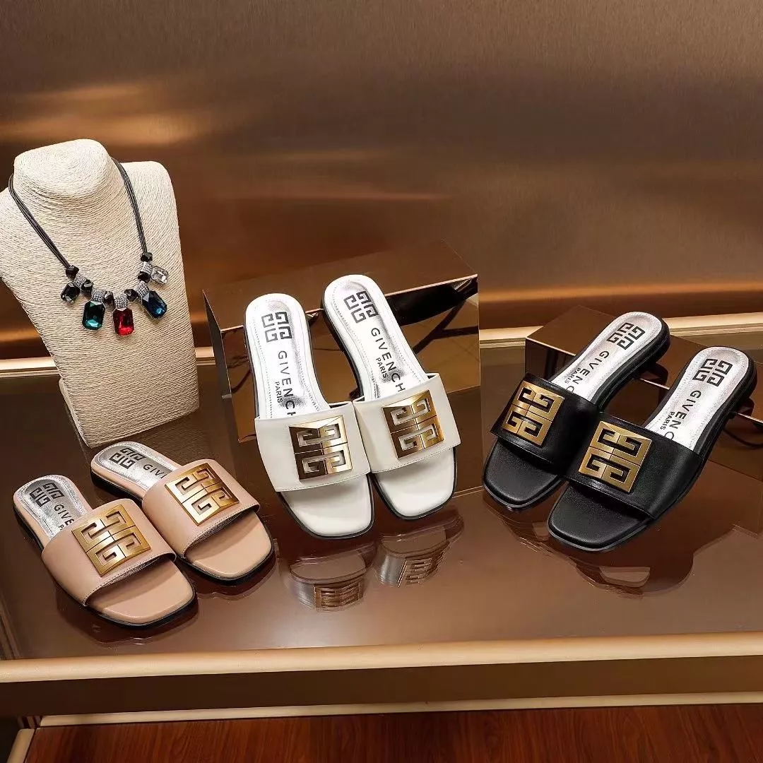 Givenchy Slippers For Women Sophisticated 3818