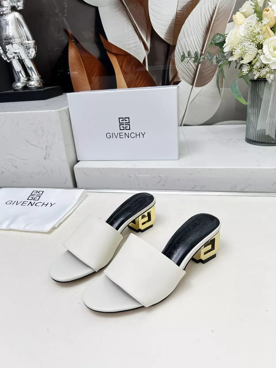 Givenchy Slippers For Women Versatile 9470