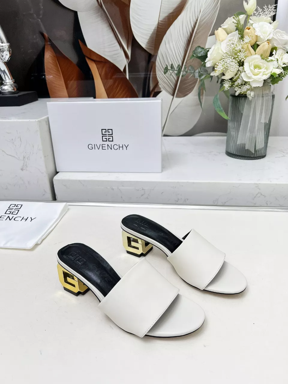 Givenchy Slippers For Women Versatile 9470