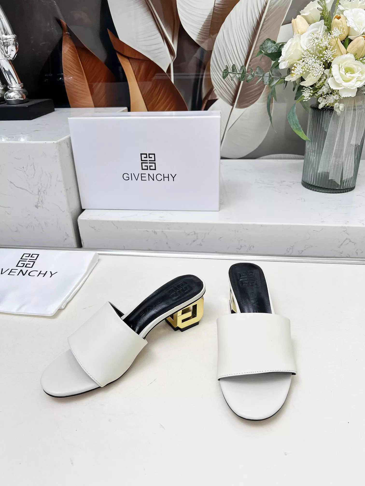 Givenchy Slippers For Women Versatile 9470