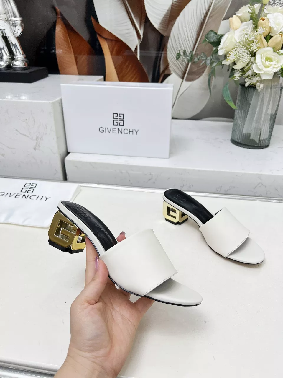 Givenchy Slippers For Women Versatile 9470