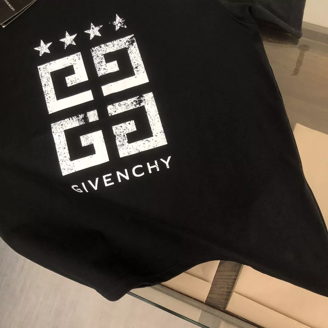 Givenchy T-Shirts Short Sleeved For Men EyeCatching 5460