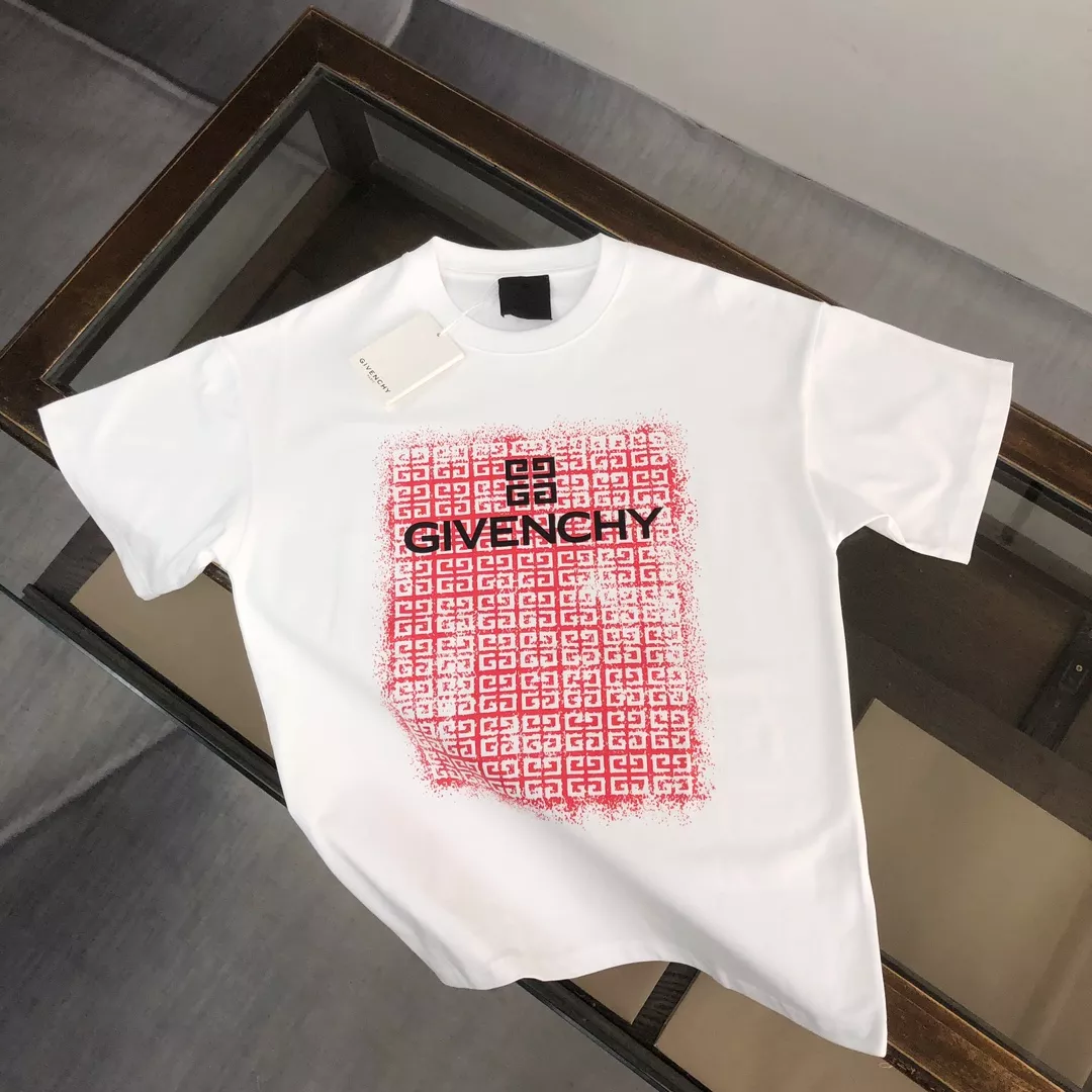 Givenchy T-Shirts Short Sleeved For Men Minimalist 7782