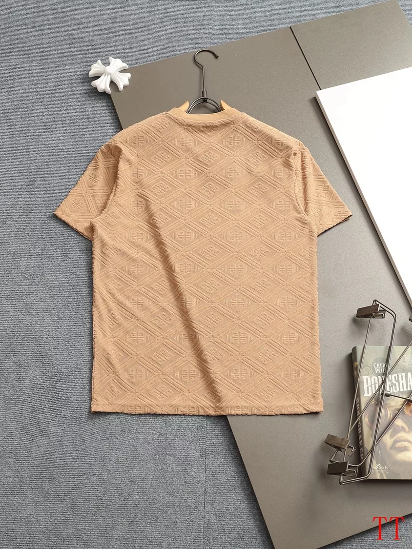Givenchy T-Shirts Short Sleeved For Unisex ModernLook 393