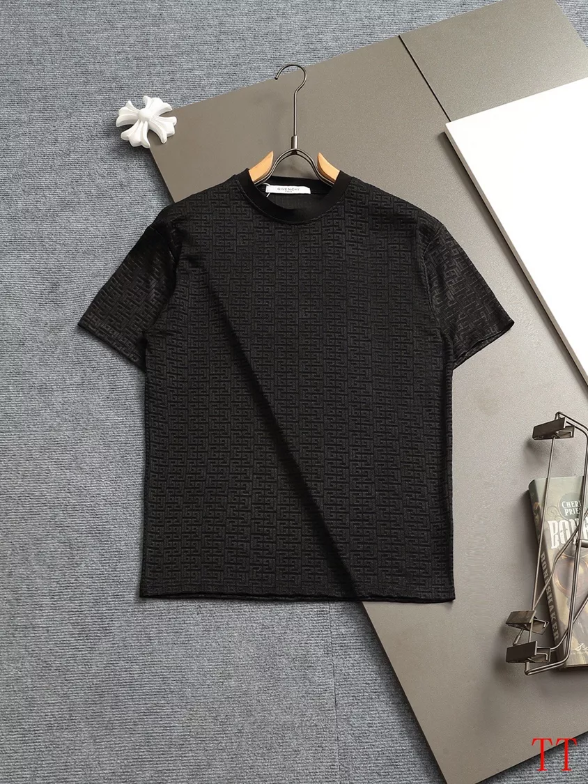 Givenchy T-Shirts Short Sleeved For Unisex Trendsetting 9861