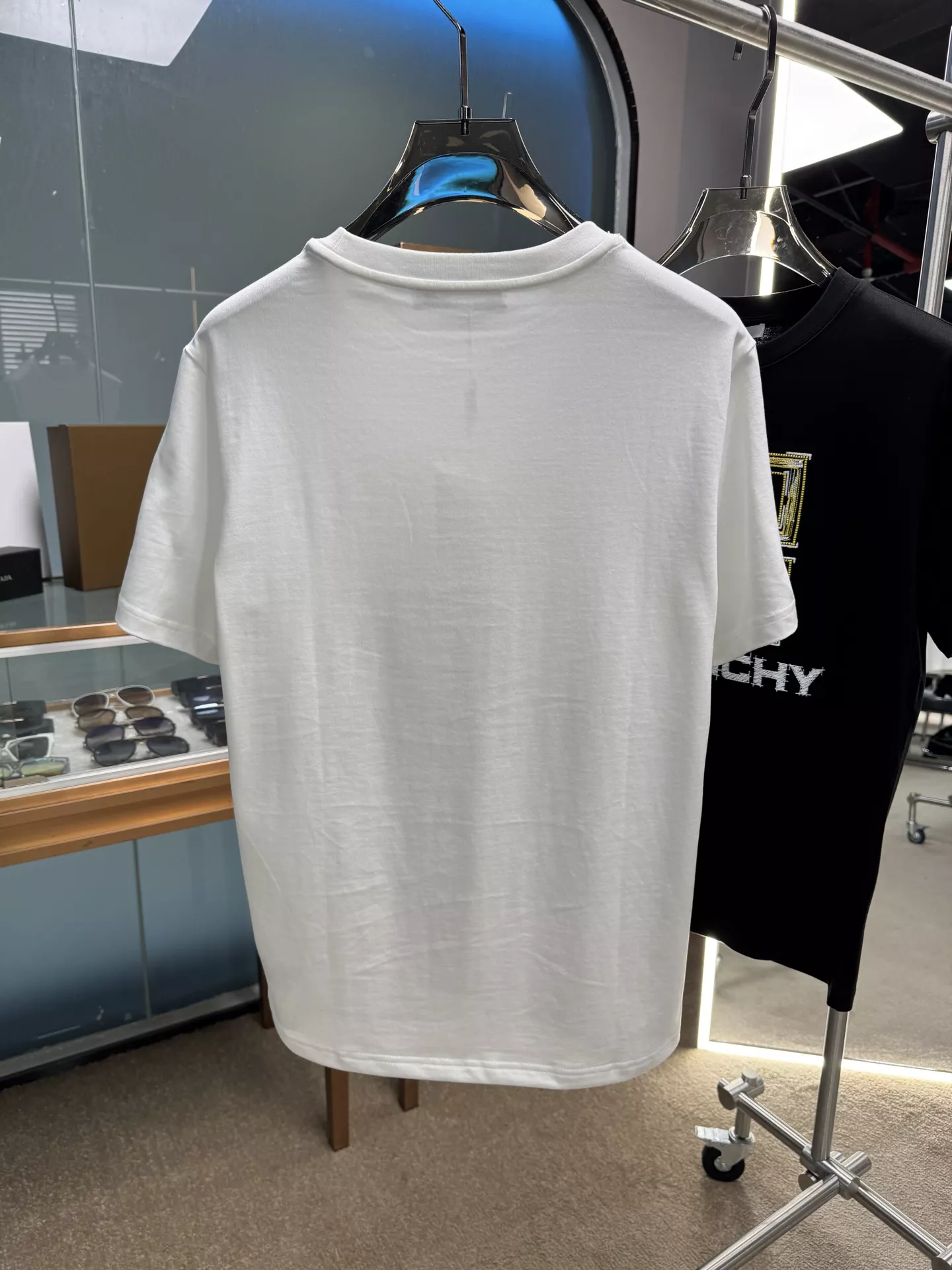 Givenchy T-Shirts Short Sleeved For Unisex Unique 7016
