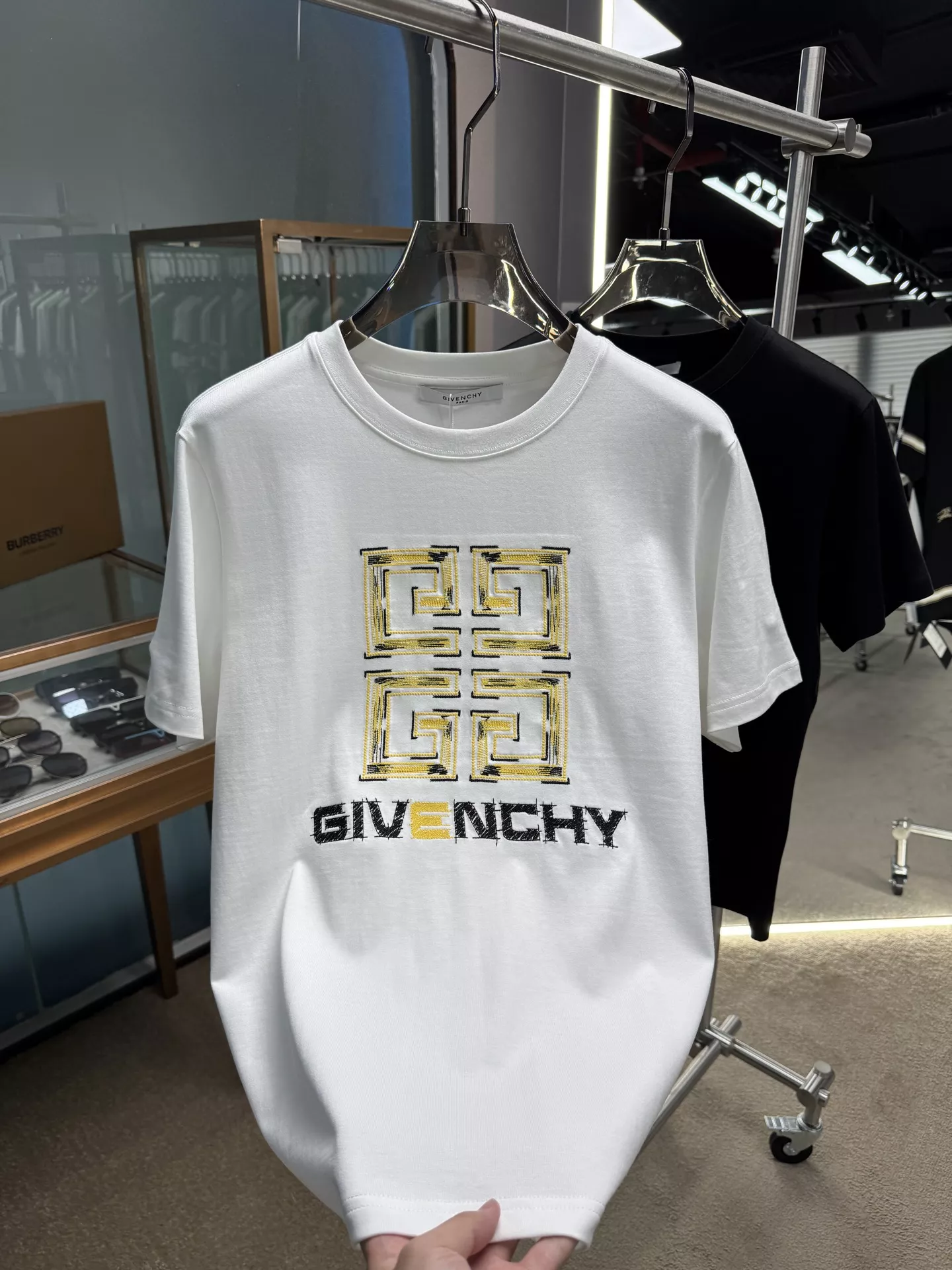 Givenchy T-Shirts Short Sleeved For Unisex Unique 7016