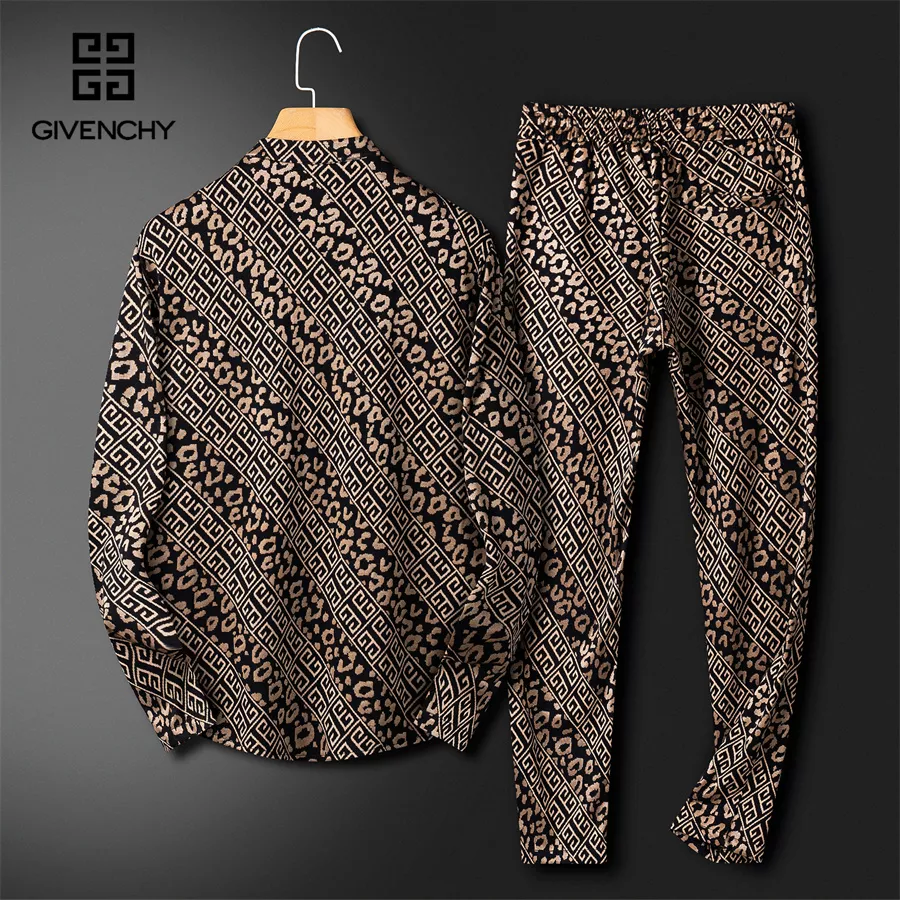 Givenchy Tracksuits Long Sleeved For Men Efficient 5652