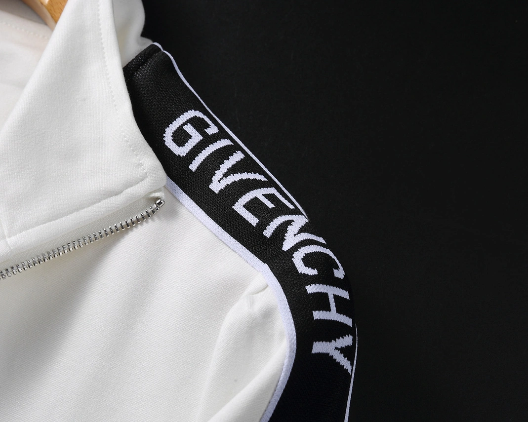 Givenchy Tracksuits Long Sleeved For Men Minimalist 6173