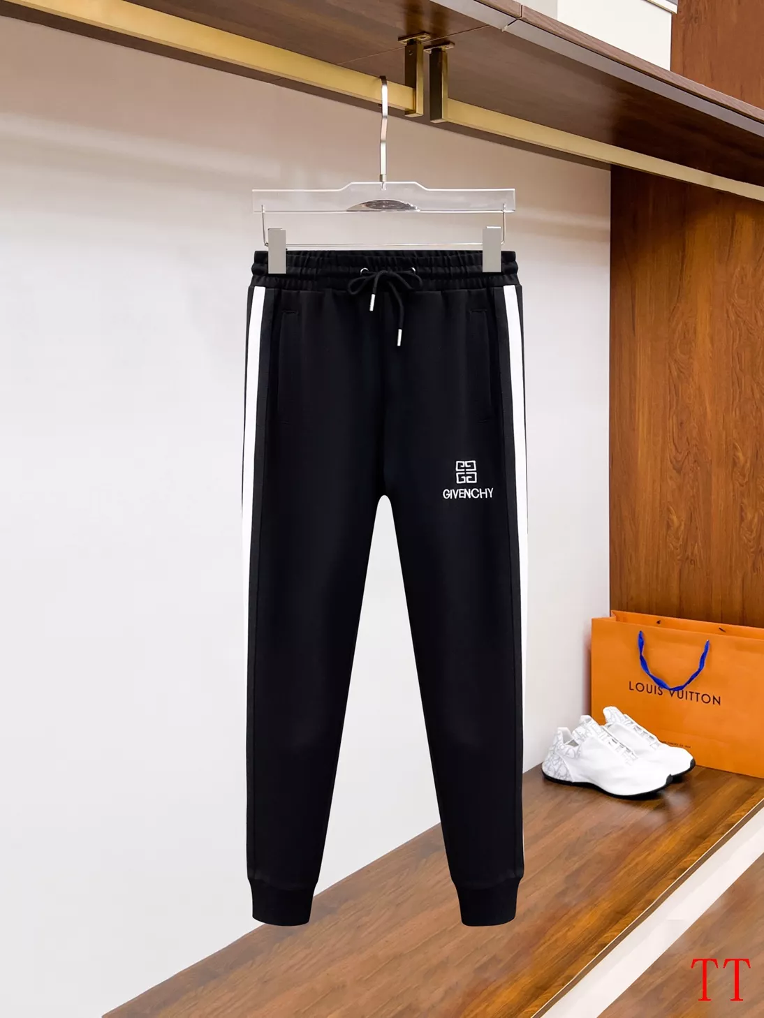 Givenchy Tracksuits Long Sleeved For Men Versatile 4349