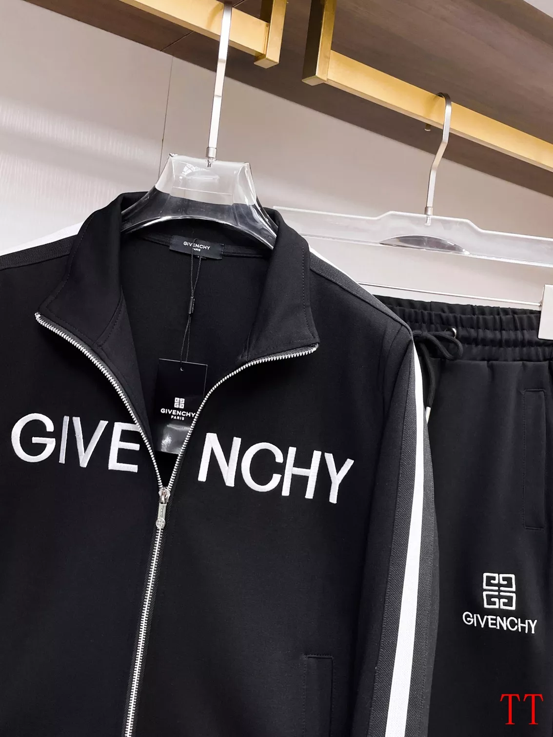Givenchy Tracksuits Long Sleeved For Men Versatile 4349